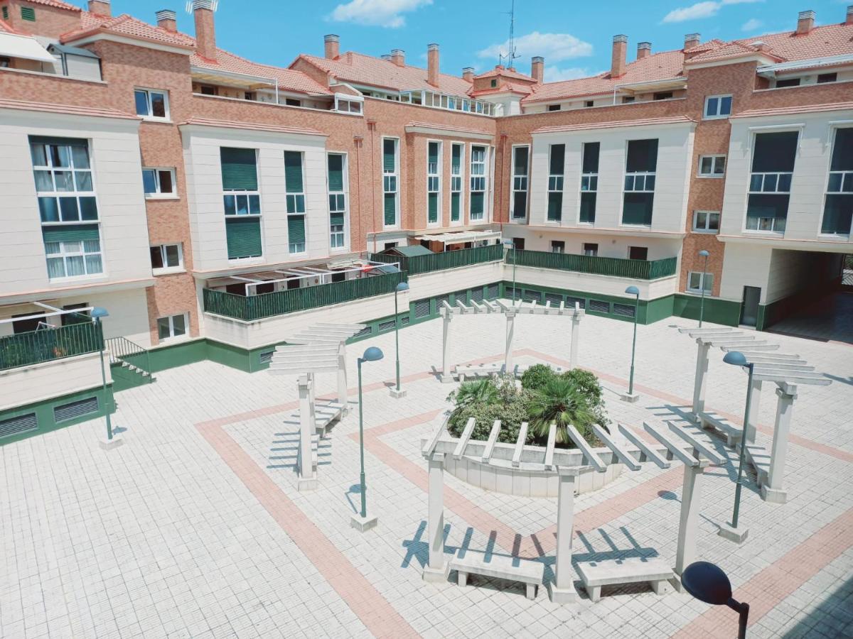 Apartamento Apartamento Para 5 Personas Con Garaje A 10 Minutos De Valladolid Exterior foto